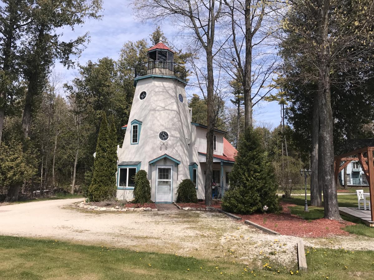 Hotel Harbor Light